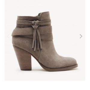 Sole Society Rumi taupe boots